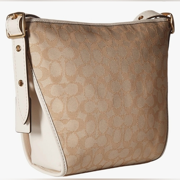 🔥SOLD🔥🆕🌺COACH🌺 Ladies Small Signature Jacquard Canvas Shoulder Bag - Picture 3 of 16